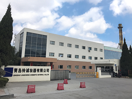 青島鈴誠妝器有限公司 化妝品玻璃容器 高檔玻璃瓶 玻璃瓶制造廠商 日本企業(yè)生產(chǎn)化妝品玻璃容器 山東玻璃瓶生產(chǎn) 香水瓶制造 膏霜乳液容器 包裝容器 大克重化妝品玻璃瓶 優(yōu)質(zhì)玻璃瓶供應商